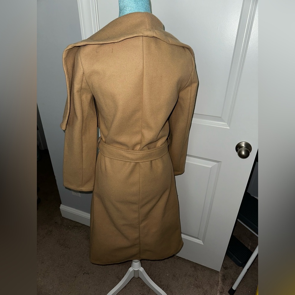 Fall Tan Jacket 🧥✨ - Picture 4 of 8